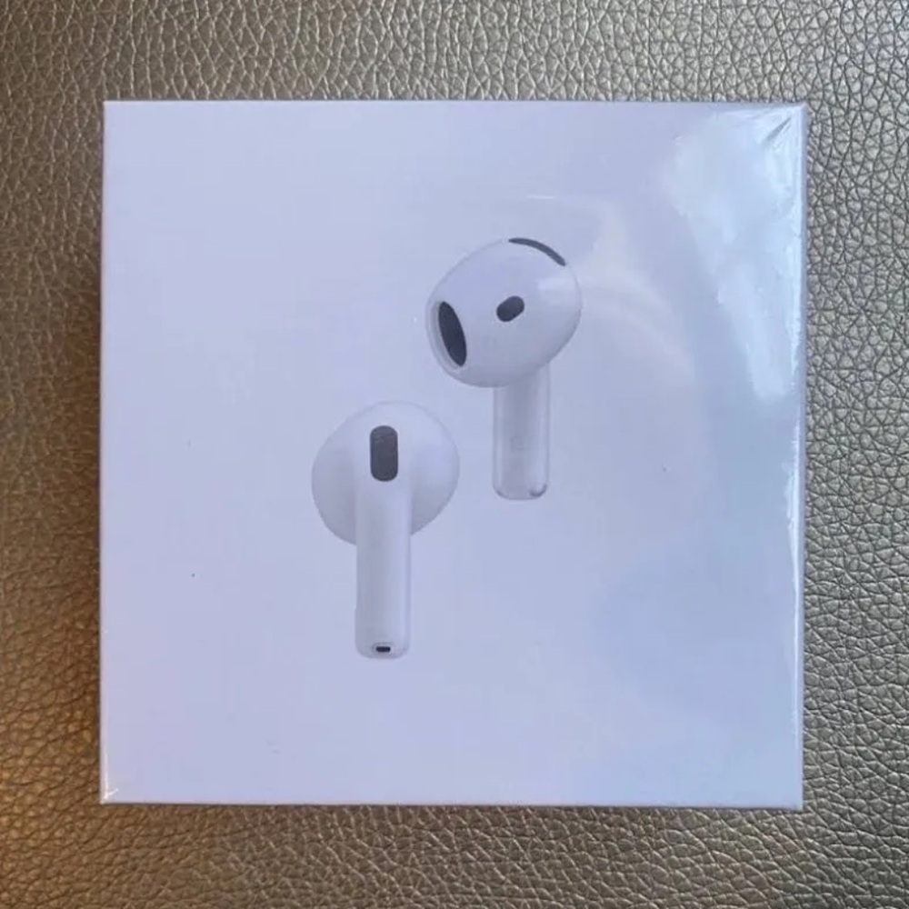 Apple AirPods (4th Generation)